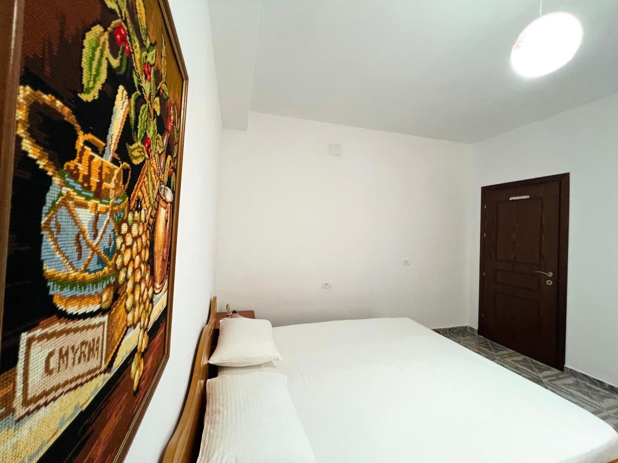 Villa Ensalv Berat - Apartment - Room - Penthouse Kültér fotó