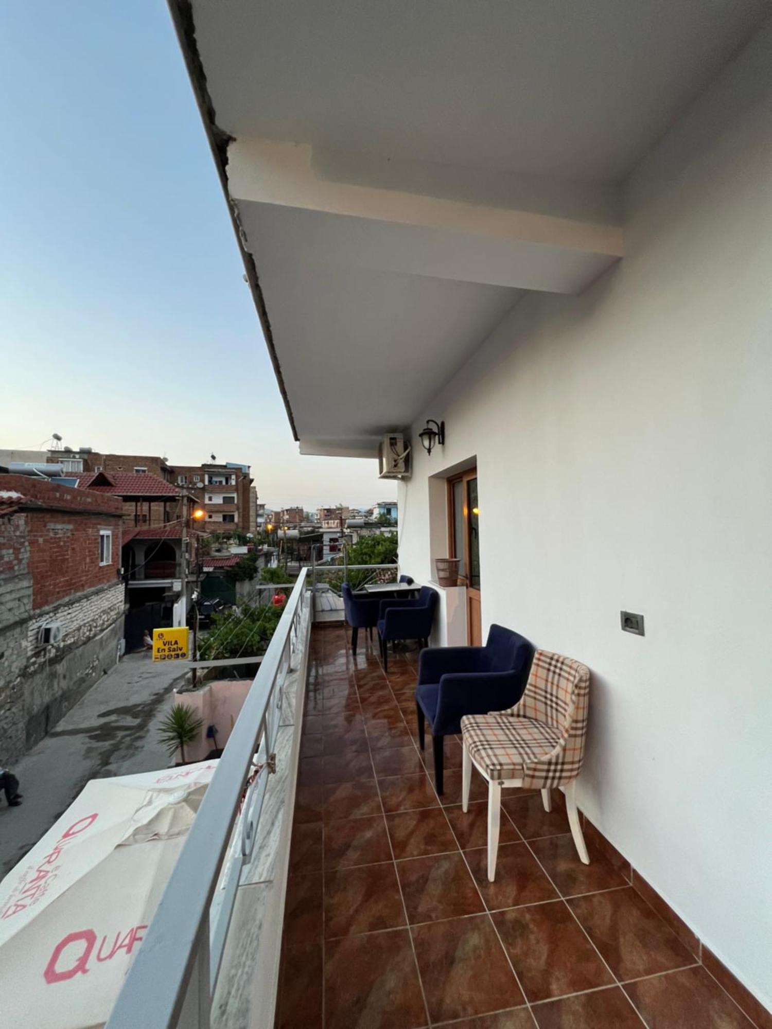 Villa Ensalv Berat - Apartment - Room - Penthouse Szoba fotó